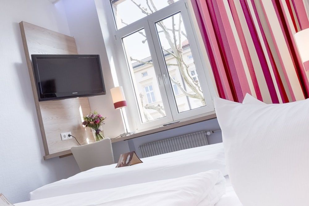 undefined Hotel National 4