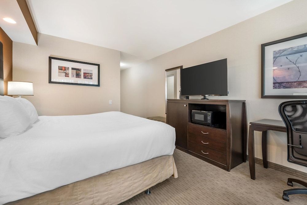 Best Western The Westerly Hotel Standard Room, 1 King Bed, Non Smoking, Balcony