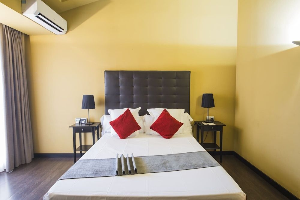 Alda Castillo de Olite Triple Room 2