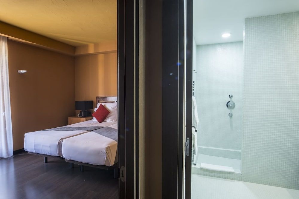 Alda Castillo de Olite Economy Double or Twin Room 4