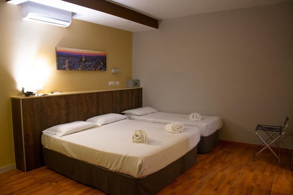undefined Capodichino International Hotel 8