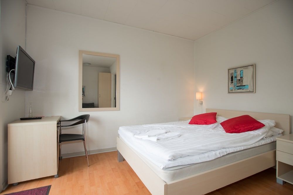 Hotel Falken Standard Room 3