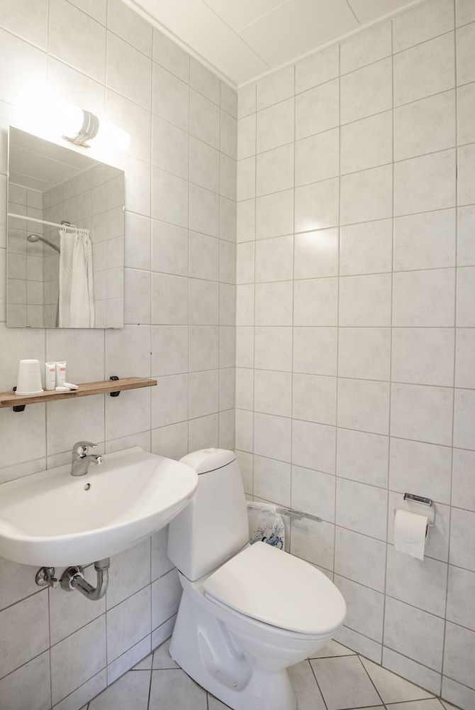 Hotel Falken Economy Room 11