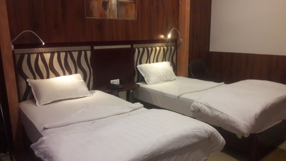 Hotel Welcome Deluxe Room 5