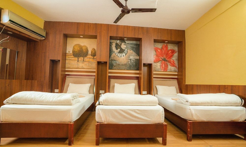 Hotel Welcome Executive Triple Room 5