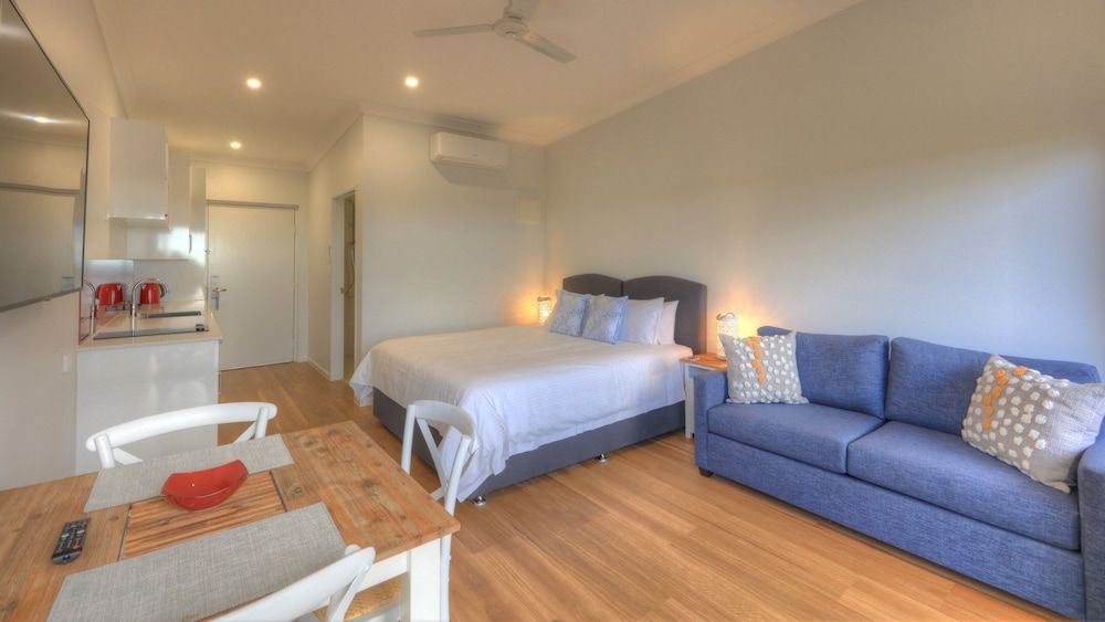 Atherton Motel Luxury Room, Accessible, Mountain View 6