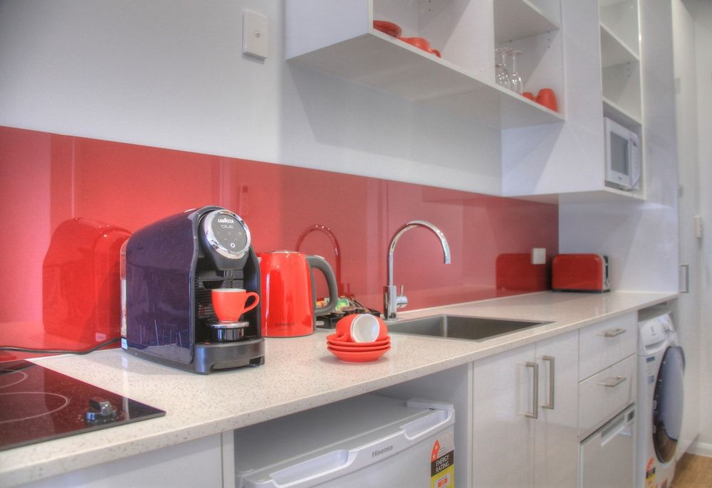 Atherton Motel Luxury Room, Accessible, Mountain View 3