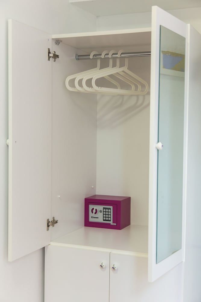 The House of Tulpan Standard Double Room, City View 8