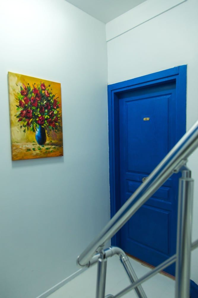 undefined The House of Tulpan 10