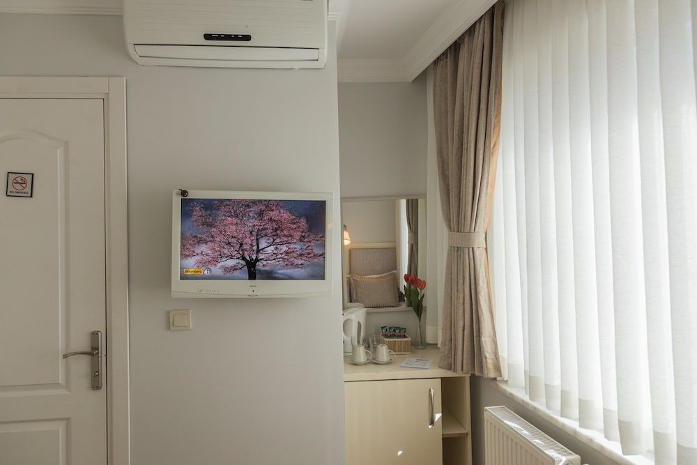 The House of Tulpan Standard Double Room, City View 18