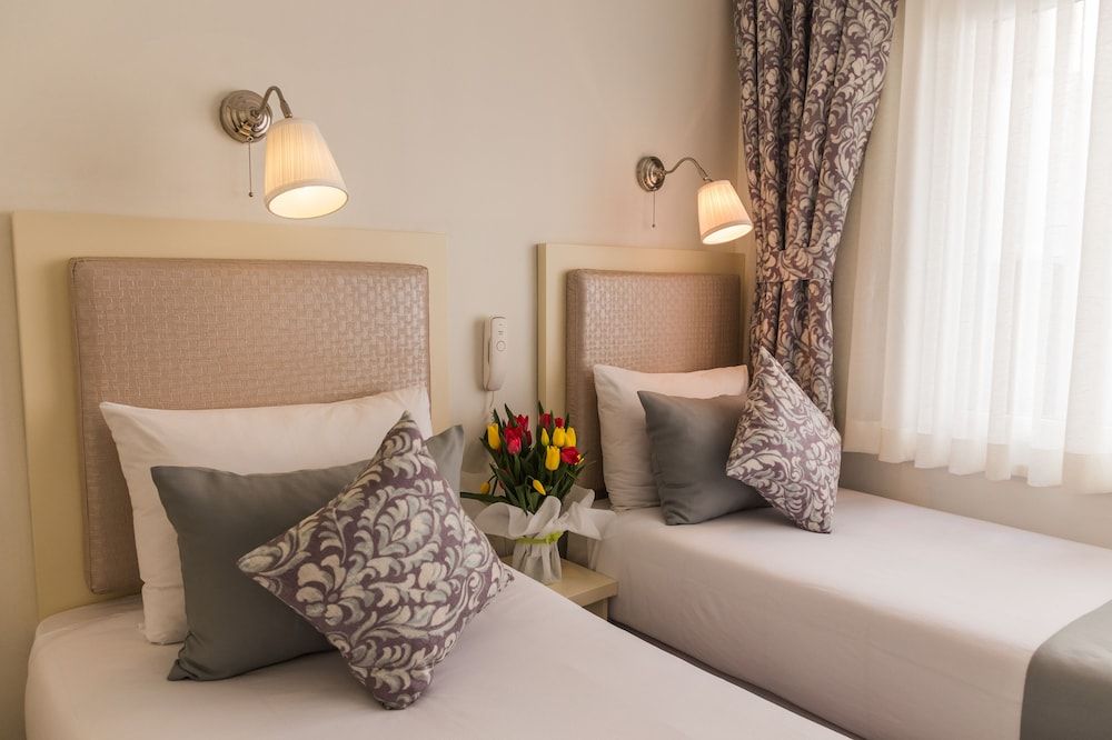 The House of Tulpan Standard Double Room, City View