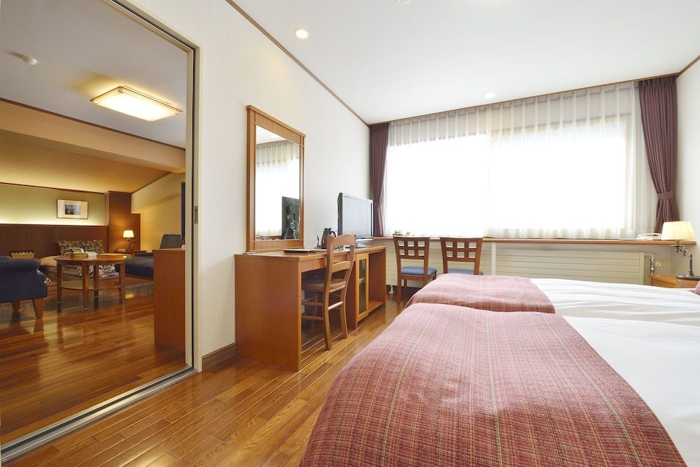Two Connecting Premium Twin Rooms