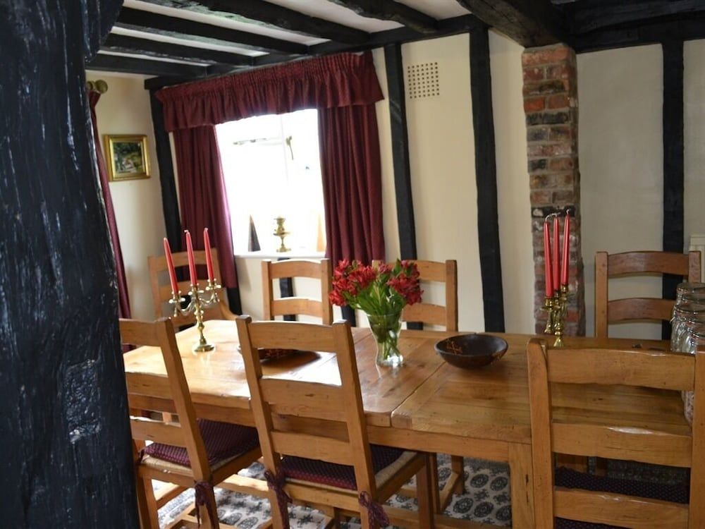 Woodview Bed & Breakfast Single Room, Shared Bathroom 6