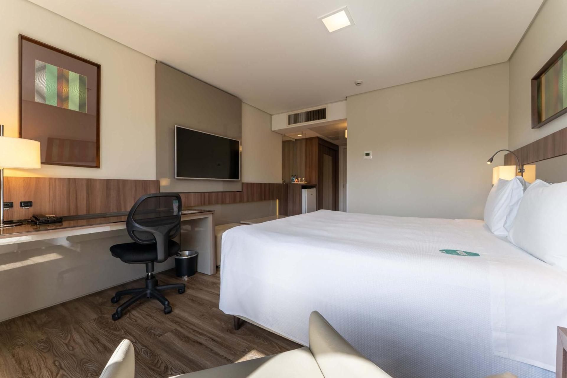 undefined Hotel Deville Prime Campo Grande 8