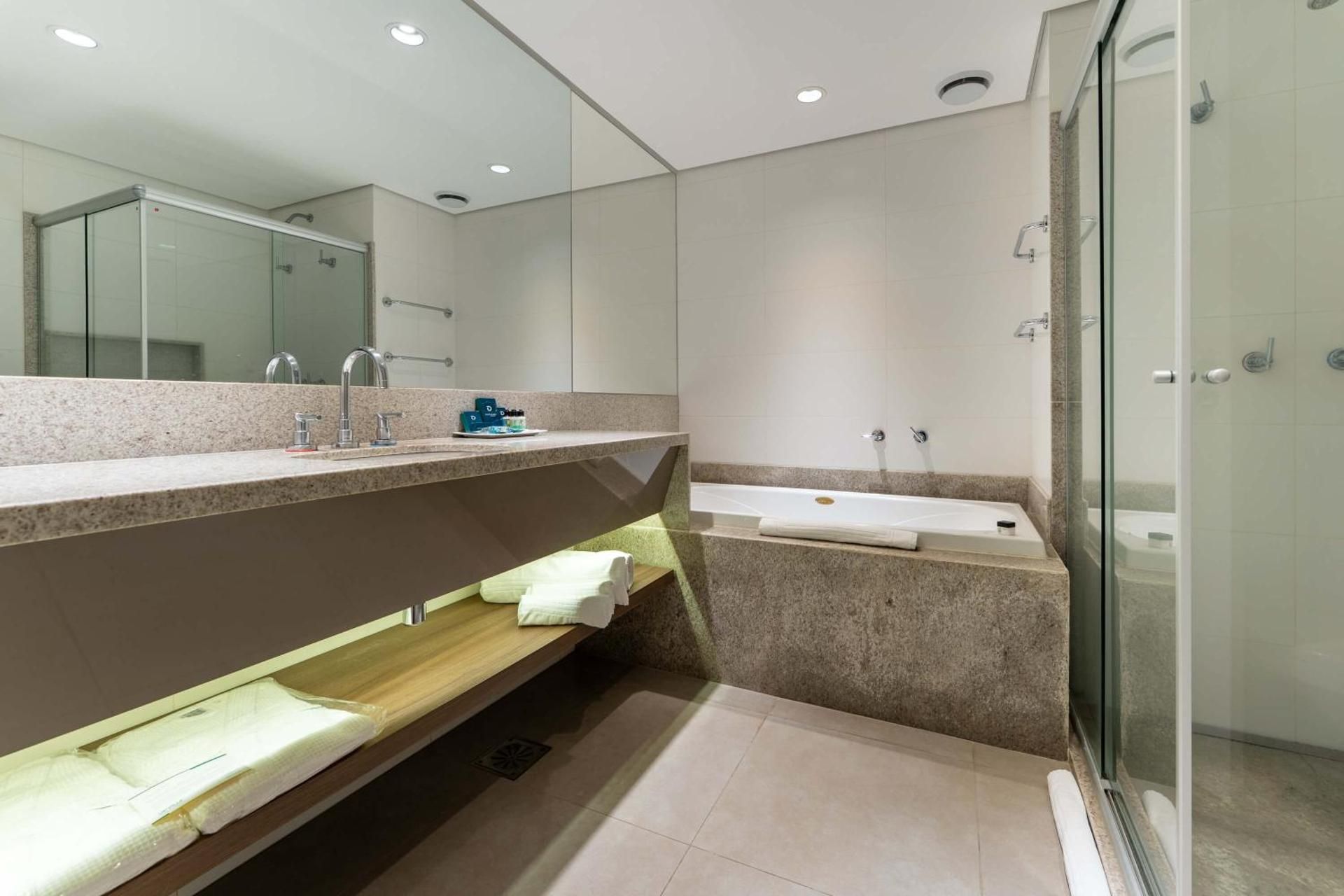 undefined Hotel Deville Prime Campo Grande 10