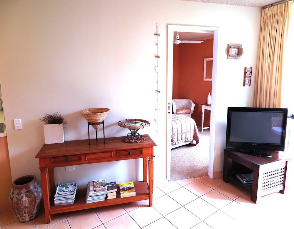 Northpoint Holiday Apartments 1 Bedroom Apartment 2