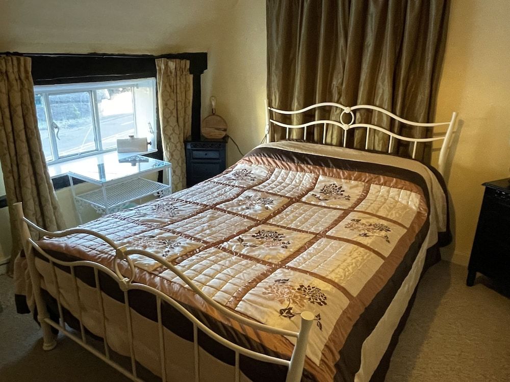The Bridge Street Historic Guest House Comfort Double Room, Shared Bathroom 6