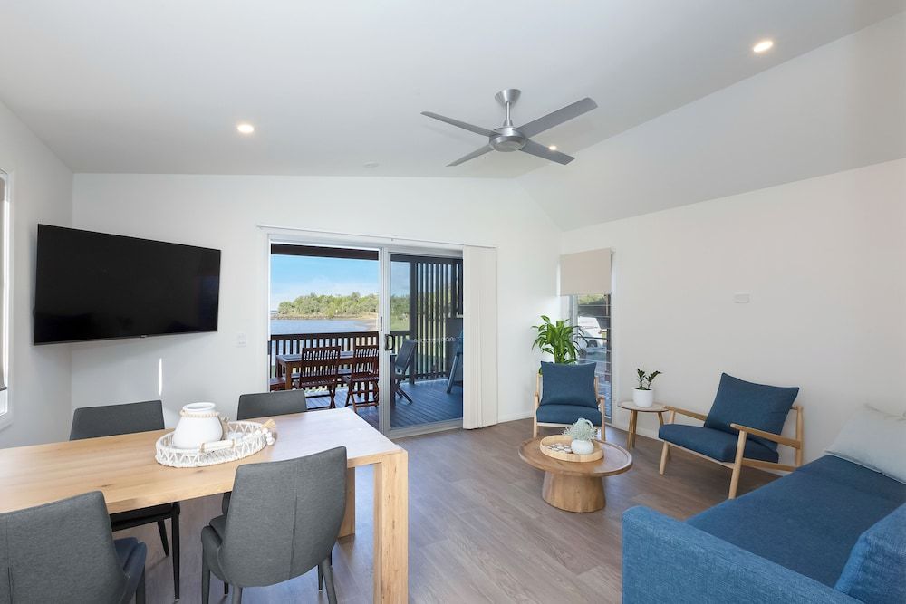 Reflections Massy Greene - Holiday Park Premium Cabin - Sleeps 4 6