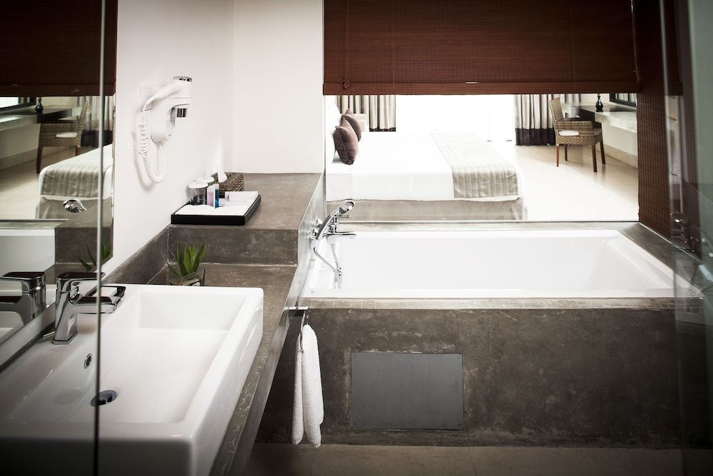 Amaya Beach Pasikudah Executive Suite 5