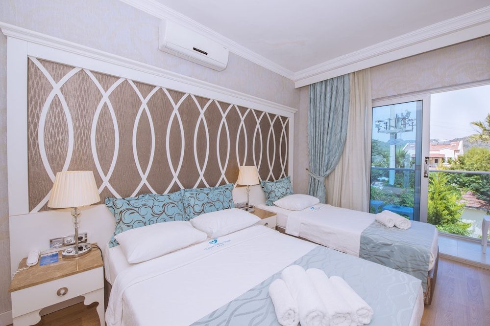 Ocean Blue High Class Hotel Standard Room 2