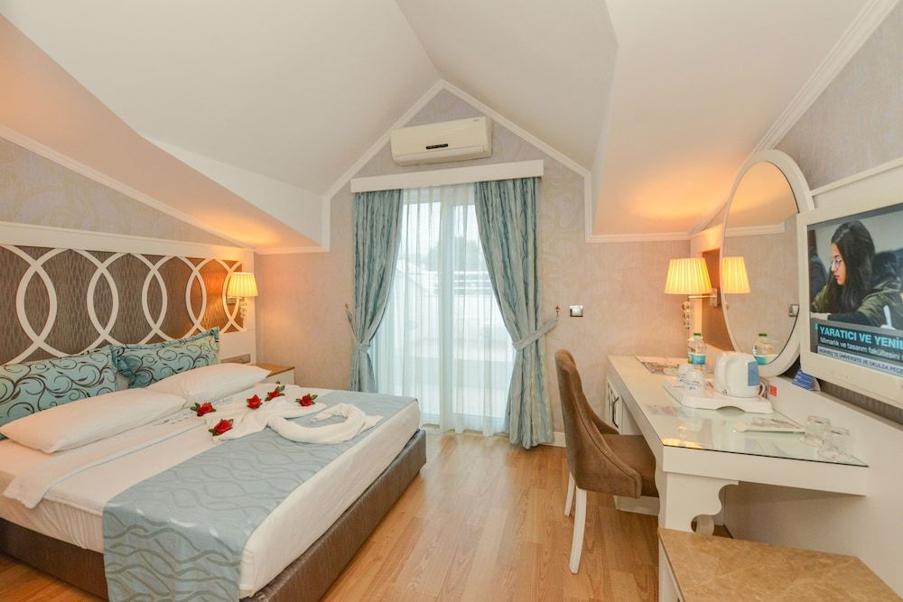 Ocean Blue High Class Hotel Standard Room 10