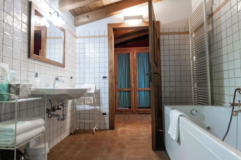 Musella Winery & Relais Superior Double Room 8