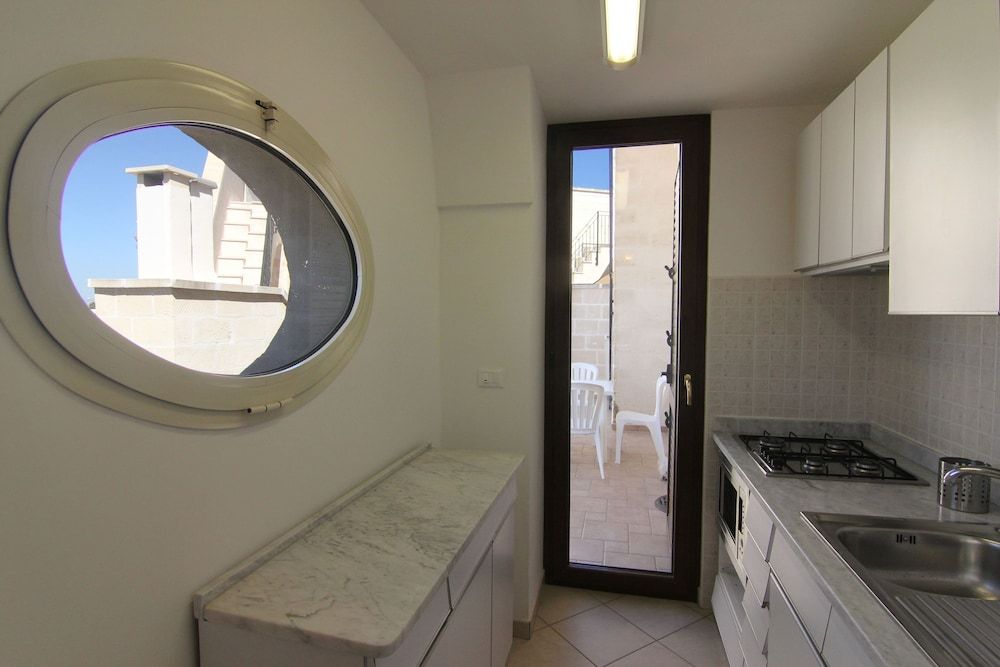 Superior Apartment, 1 Queen Bed, Terrace, Garden View (Clivia)