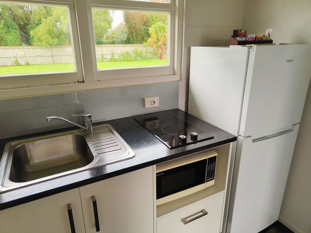 Cleveland Thermal Motel 1 Bedroom Apartment 6