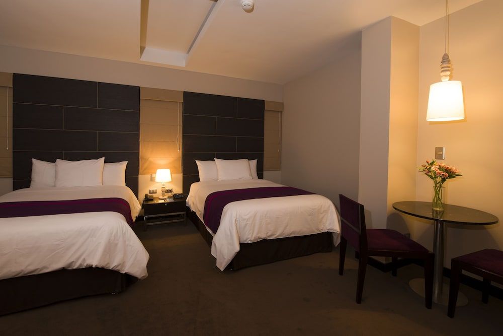 Arawi Miraflores Prime Deluxe Twin Room 2