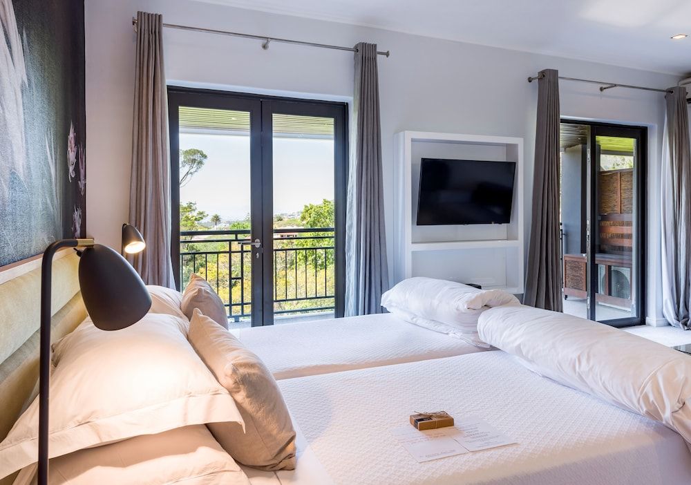 Kensington Place Superior Room 6