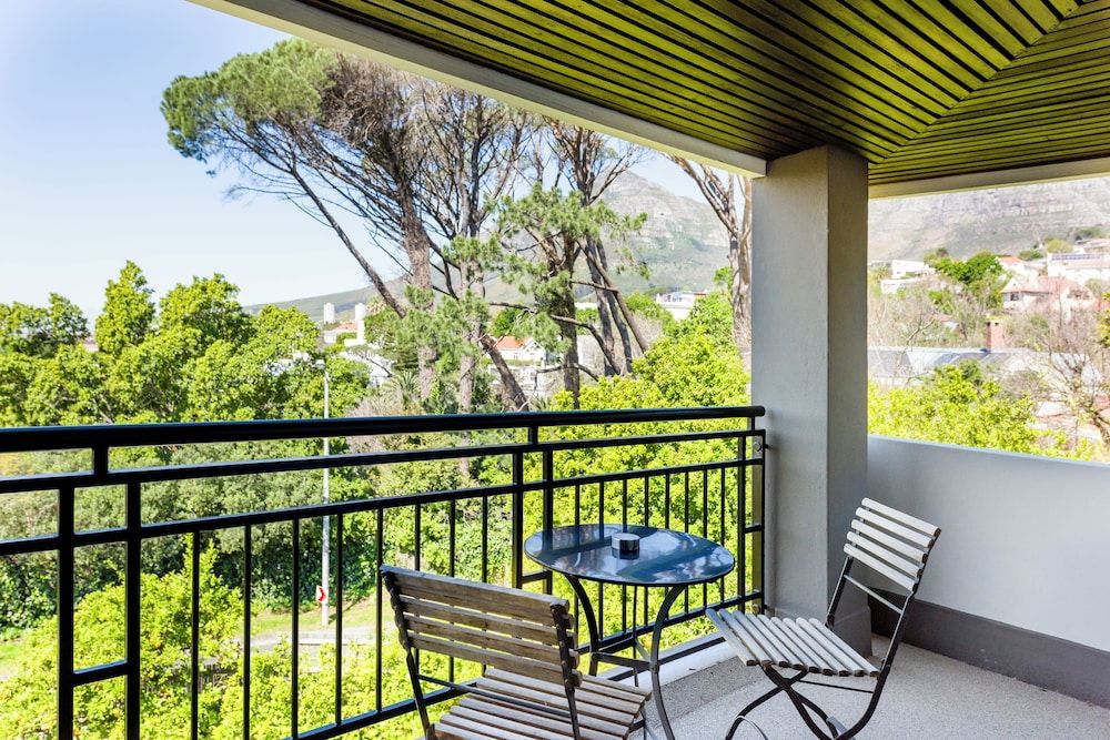 Kensington Place Superior Room 14