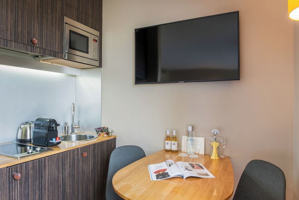 undefined Hôtel Helzear Champs Elysées 8