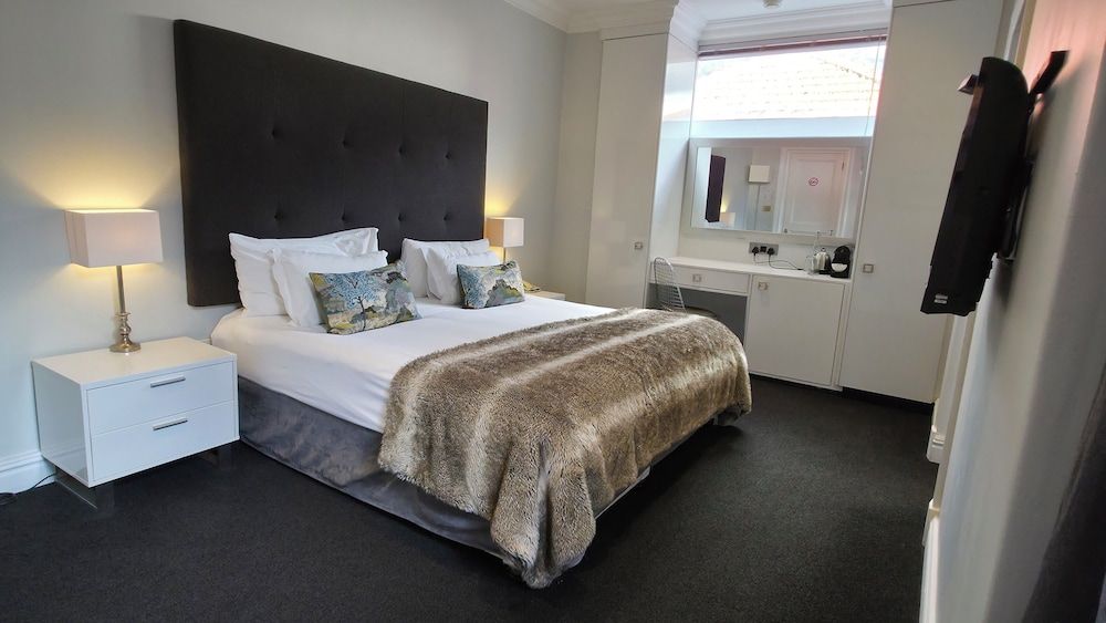 The Three Boutique Hotel Luxury Room 7