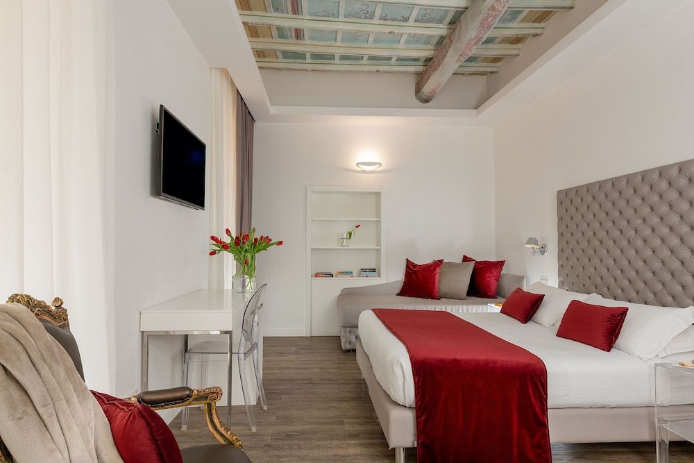 undefined Hotel Navona 2
