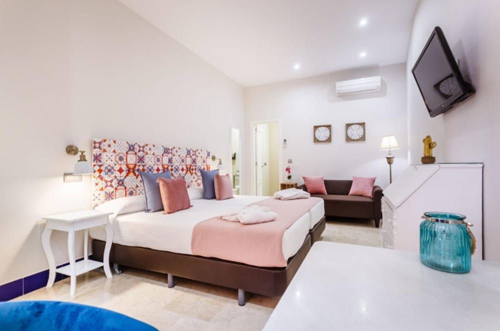 Hotel Patio de la Alameda Double Room 3