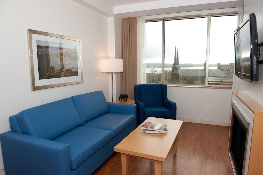 The Holman Grand Hotel Junior Studio Suite, 1 King Bed with Sofa bed 12