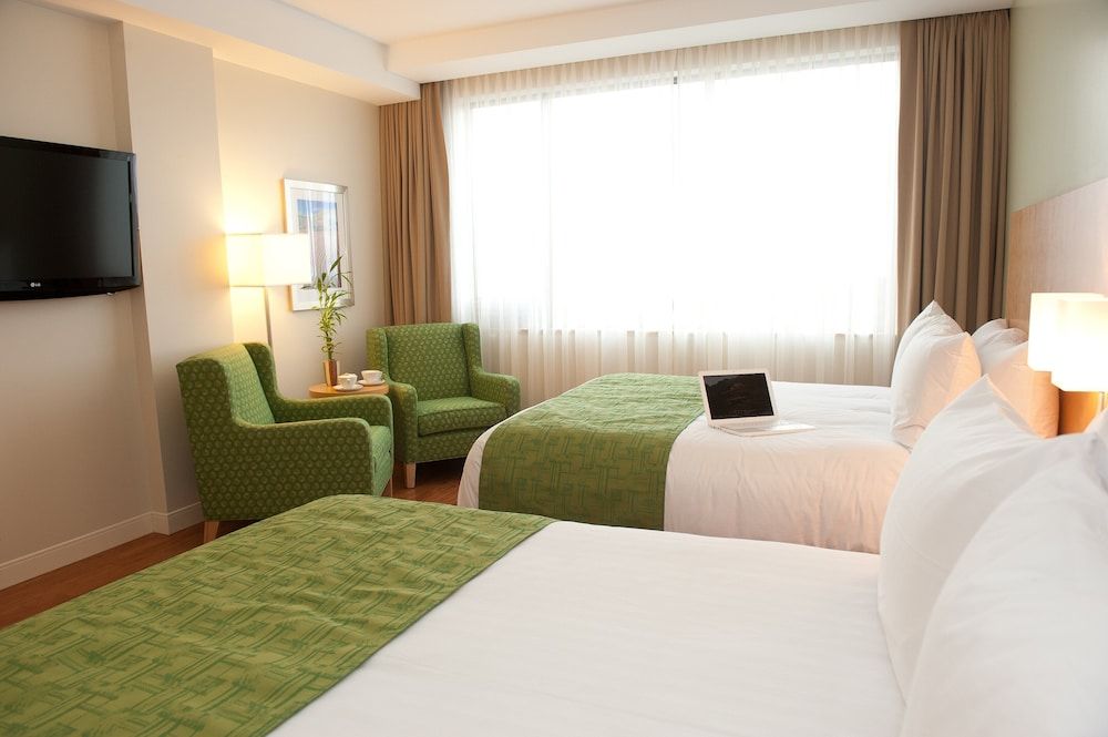 The Holman Grand Hotel Standard Room, 2 Queen Beds