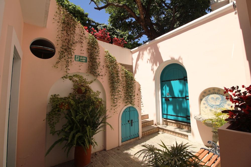 Vieja Cuba Hotel
