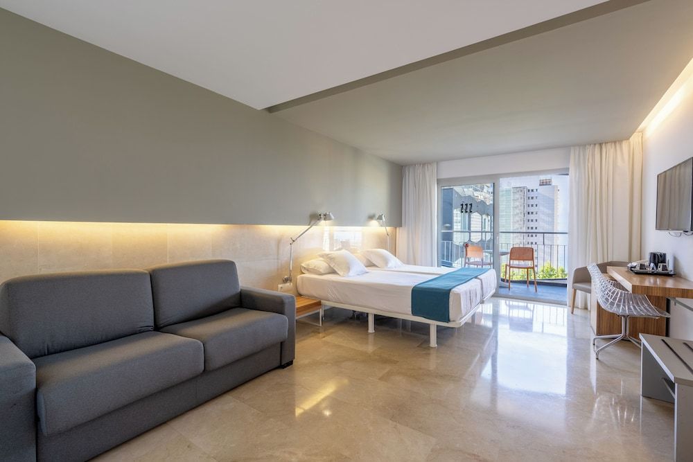 Climia Belroy 4* Superior Hotel