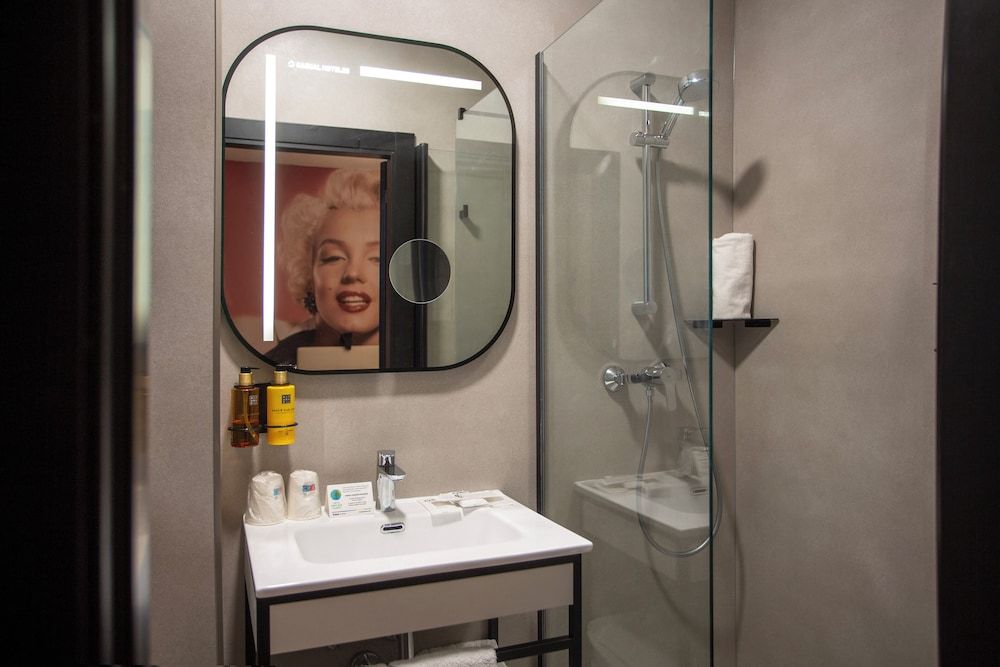 Casual del Cine Valencia Hotel Economy Double Room, 1 Double Bed 13