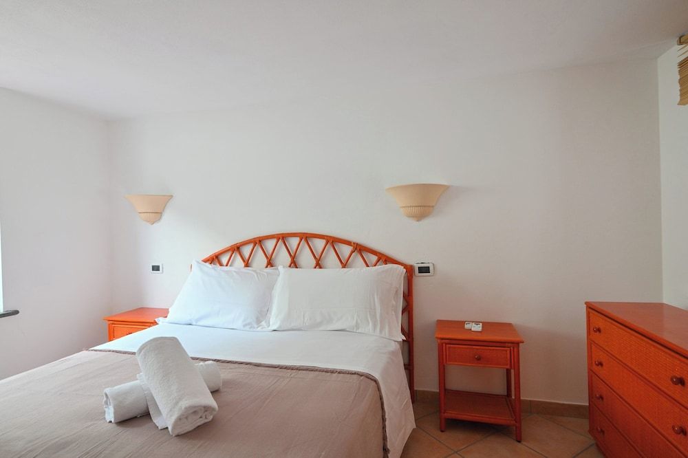 Villa Tara Classic Apartment, Ensuite, Garden View 4