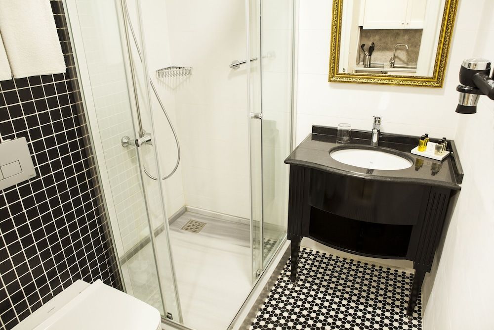 Meroddi Pera Flats Deluxe Apartment 4