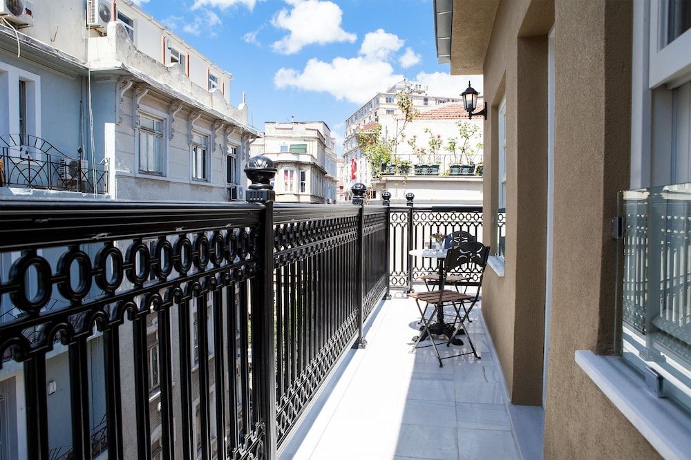 Meroddi Pera Flats Deluxe Apartment 2