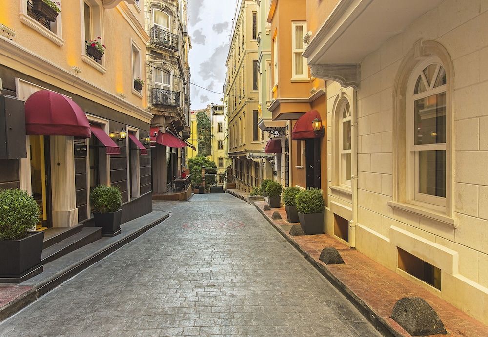 undefined Meroddi Pera Flats 6