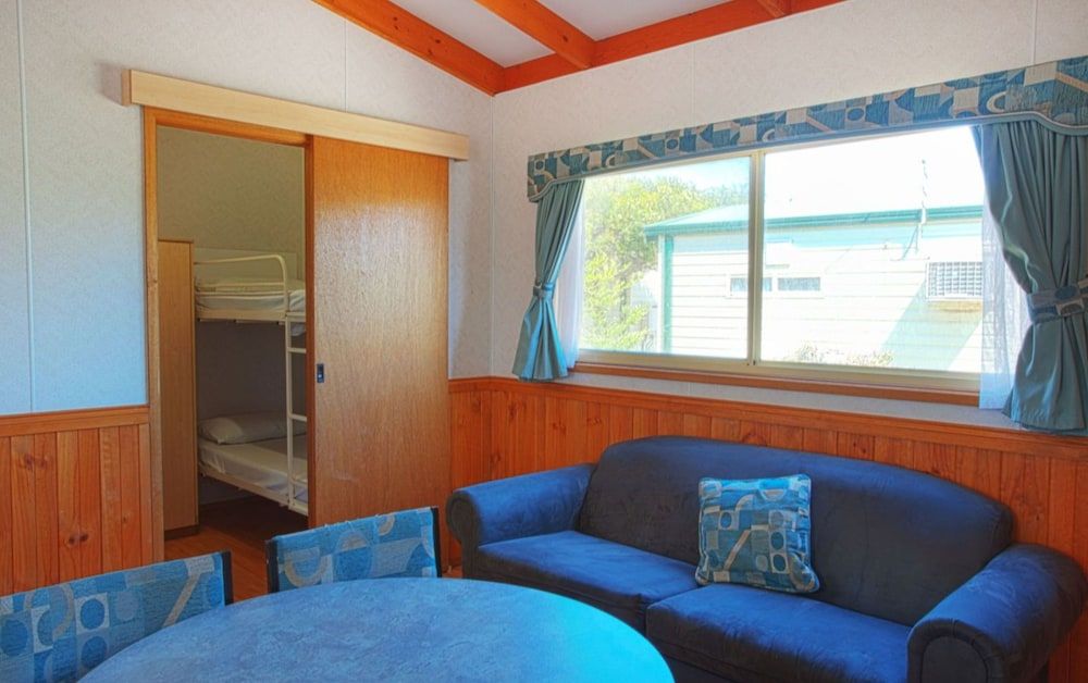 Discovery Parks - Adelaide Beachfront Standard 2 Bedroom Cabin - Sleeps 6 - Pet Friendly 2