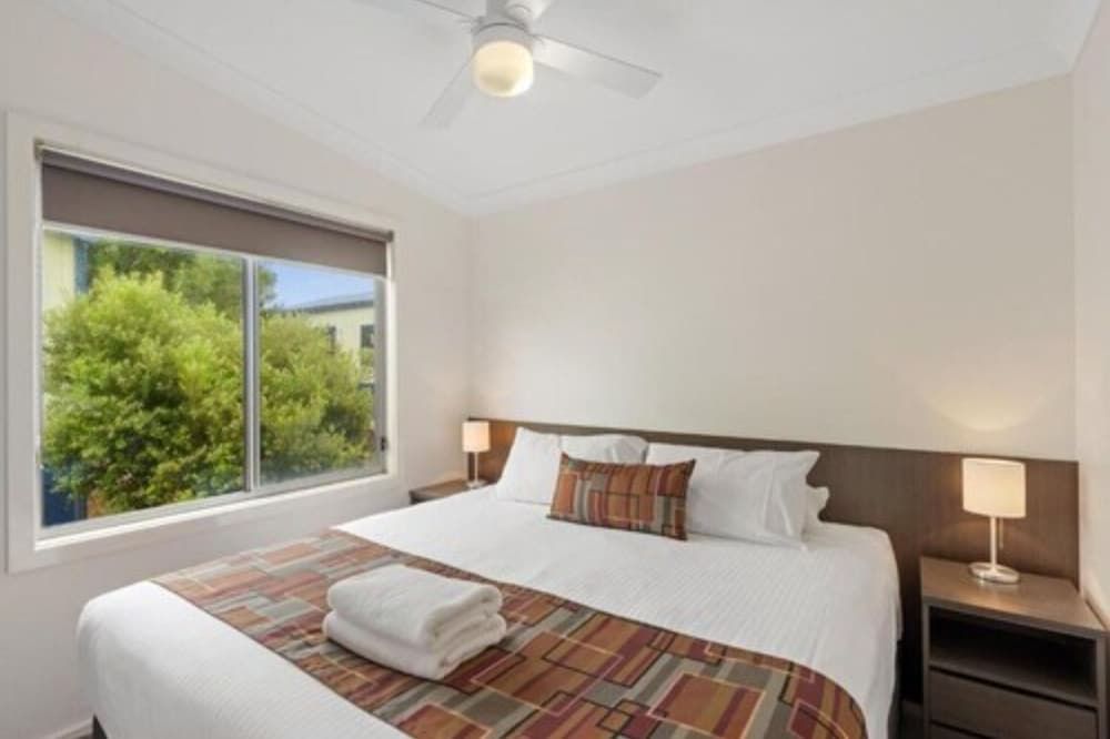 Discovery Parks - Adelaide Beachfront Deluxe 2 Bedroom Cabin - Sleeps 4 2