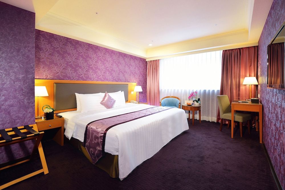 Fuward Hotel Tainan Deluxe Double Room, 1 Queen Bed