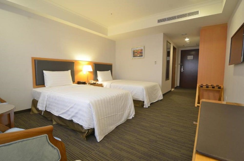 Fuward Hotel Tainan Superior Twin Room, 2 Twin Beds 3