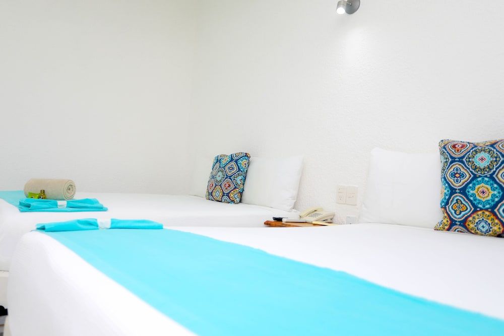 Hotel Maria de Lourdes Cancun Standard Double Room 9