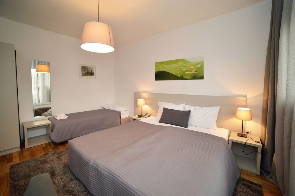 Hotel Garden Triple Room 5